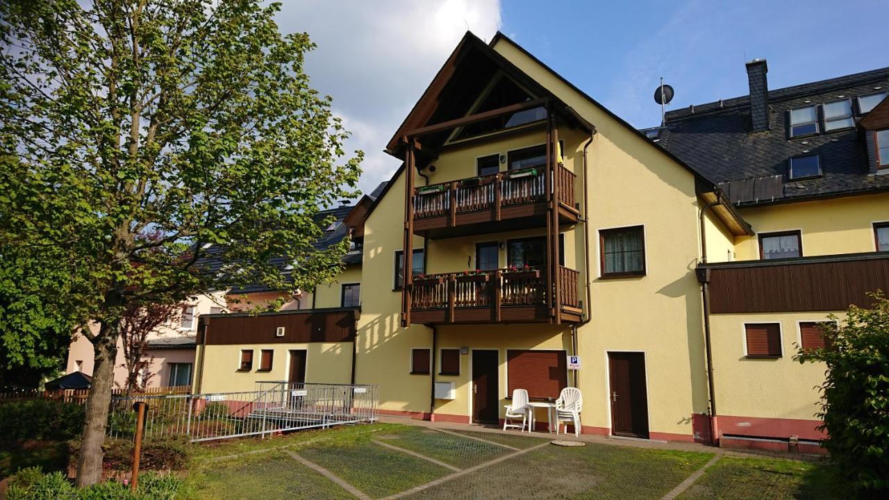 Ferienwohnung Korn Mit Tiefgarage Und Skiraum كورورت اوبرويسنثا المظهر الخارجي الصورة